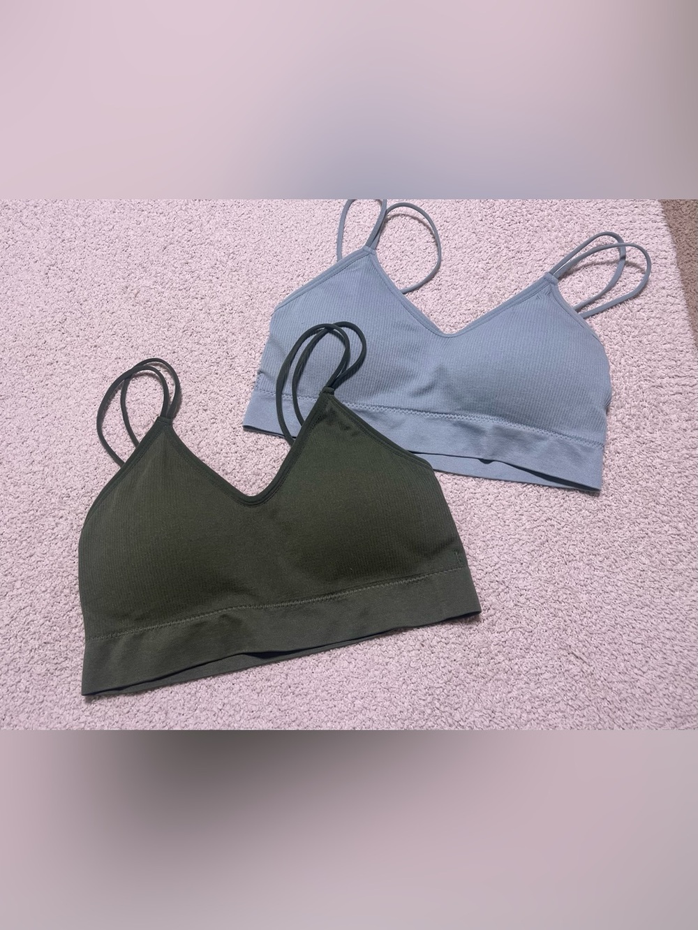 Seamless V-Neck Bralette - Olive & Slate Blue